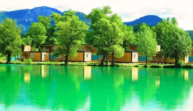 Camping Le Lac Bleu* - Mobile home Family Premium 3 Rooms 4 People Air-conditioned Lakeside