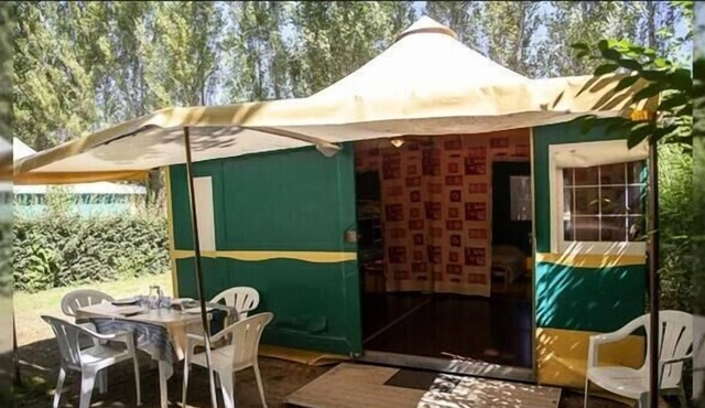 Camping le Lac de Bonnefon*** - Canvas Bungalow 3 rooms 5 people Without Sanitary