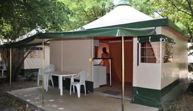 Camping Le Moulin du Pont d'Aliès* - Pagan Tent 3 Rooms 5 People