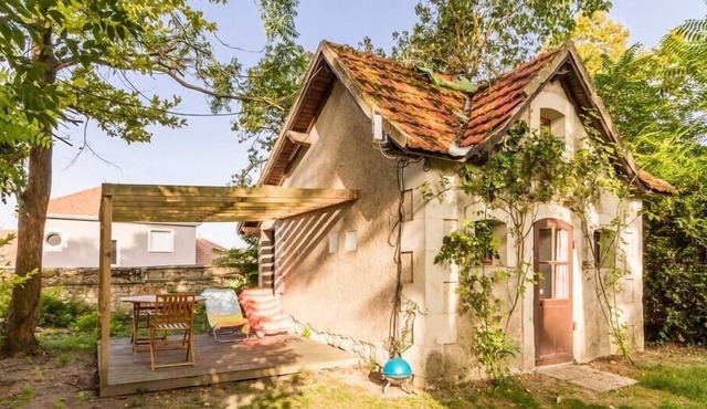 Camping Le Petit Trianon **** - Stone cottage 2 rooms 2 people