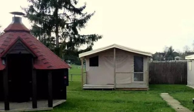 Camping Le Pontis* - 3-room African tent for 4 people Without sanitary facilities