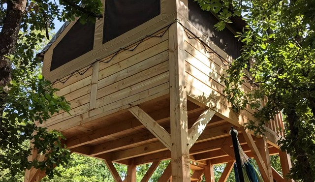 Camping le Roc del Rey* - 2-room cabin on stilts for 2 people Without sanitary facilities