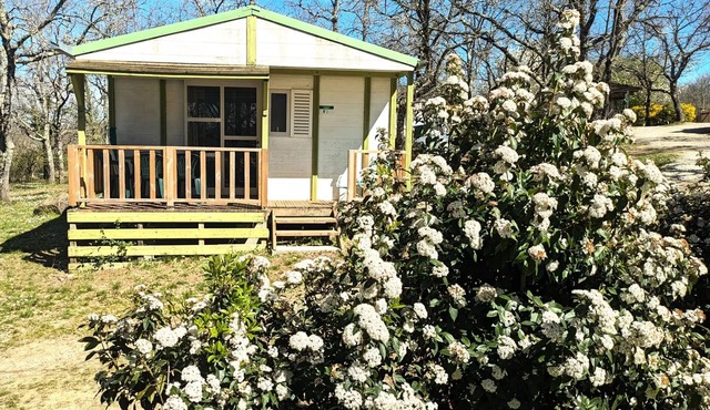 Camping le Roc del Rey* - 3 room chalet for 5 people