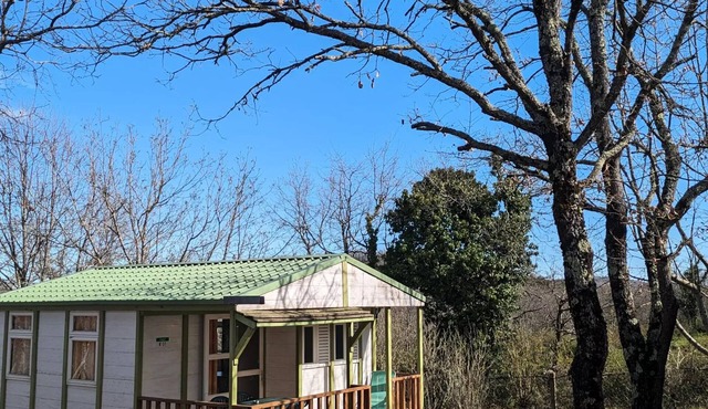 Camping le Roc del Rey* - 3 room chalet for 5 people