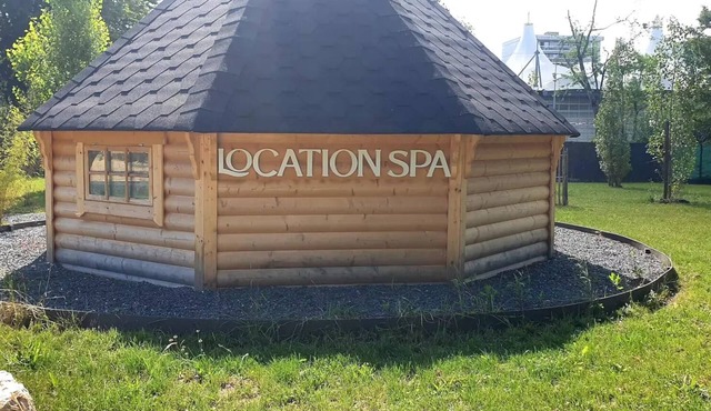 Camping Le Rochat* - 1-room wooden chalet for 3 people with air conditioning