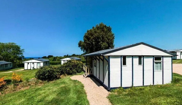 Camping Le Village De L'Armorique * - Chalet - 3 bedrooms 7 people