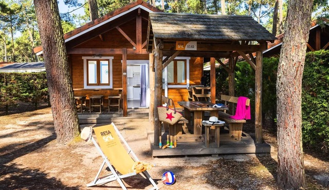 Camping Le Vieux Port* - 3 Bedroom Chalet 6 People
