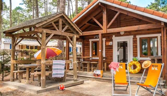 Camping Le Vieux Port* - 2 bedroom chalet 4/5 people