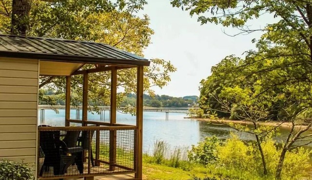Camping Les Cantarelles * - Mobil home Comfort Bay - 2 bedrooms - Lake view 4 people