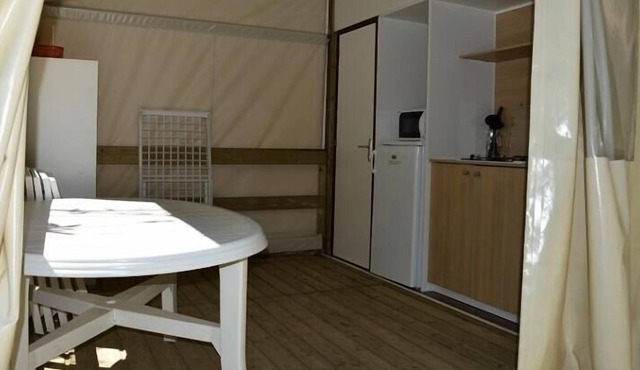 Camping Les Fauvettes *** - Bungalow Tithome 4 Rooms 6 People
