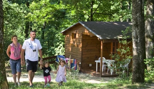 Camping Les Monts d'Albi**** - 3-Room Chalet for 6 People - Trapper's Hut
