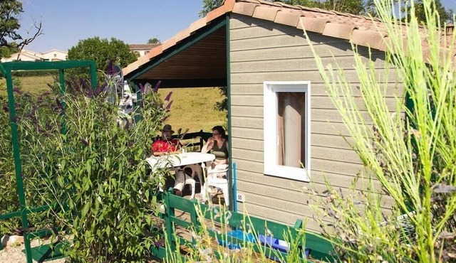 Camping Les Monts d'Albi**** - Chalet Bastida 3 Rooms 4 People