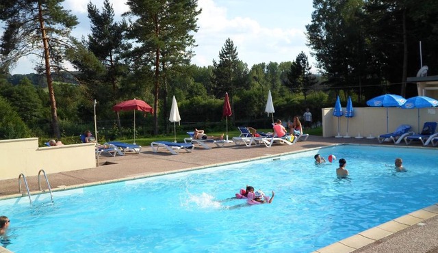 Camping les Pinasses