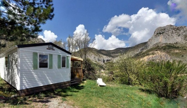 Camping les Princes d'Orange ****: at the gates of Provence