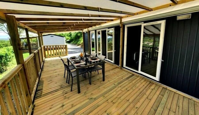 Camping les Princes d'Orange* - Loggia Prestige Confort 3 Rooms 4 People Air Conditioned and Jacuzzi