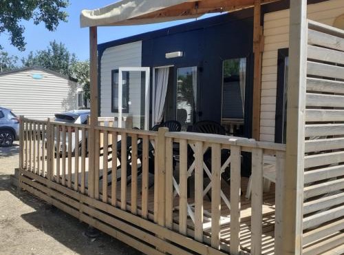 Camping les Salins de la Gardiole