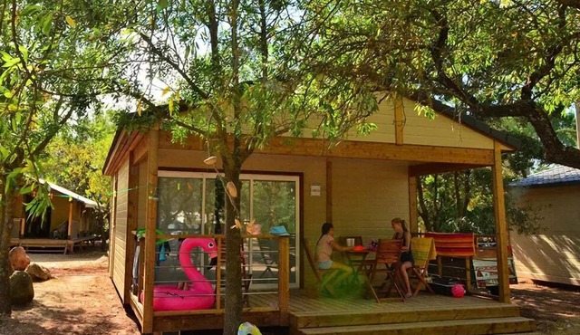 Camping maeva Club Les Rivières * - Luxury Premium 3-Room Chalet for 5 People with Air Conditioning + TV