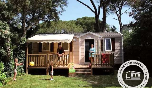 Camping Montana Parc - Gassin Gulf of St Tropez * - 4 Room Mobile Home for 6/8 People with Air Conditioning