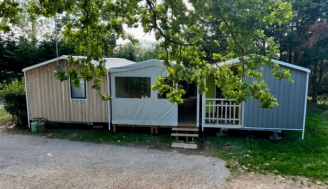 Camping - Piscine - ccbcbee