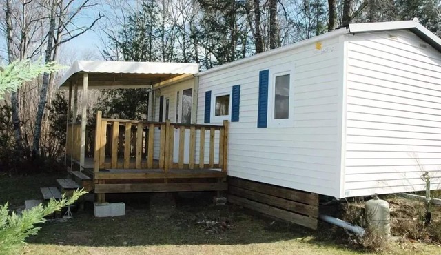 Camping Ushuaïa Villages les Pialades * - Mobile home 4 - 33m² with covered terrace/2 bedrooms for 4 people