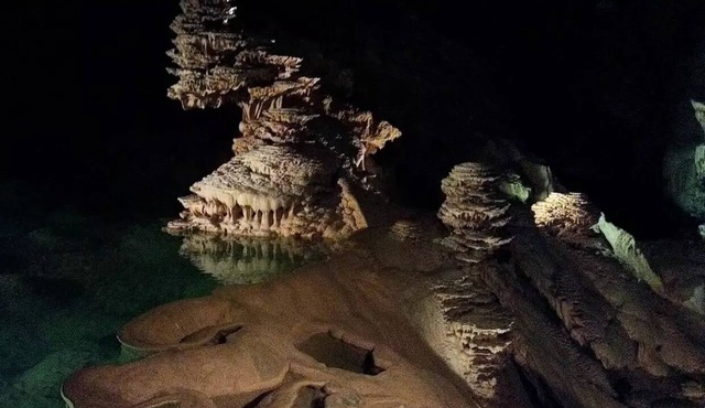 Camping Ushuaïa Villages les Pialades *** - Fully equipped tent 29m² - 3 bedrooms (without bathrooms) 5 people