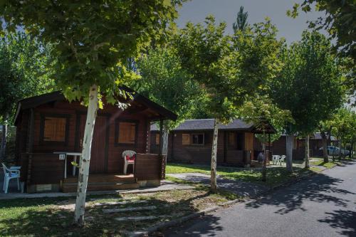 Camping y Bungalow Ligüerre de Cinca,