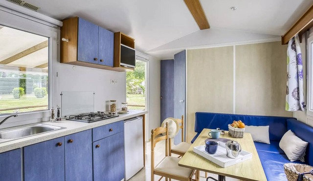 CampingLe Grand Paris* - Comfort mobile home 3 rooms 4 people