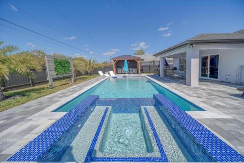 Campos Family Resort - Heated Pool