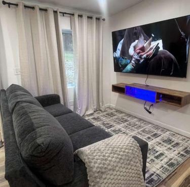CampRV Lookout Studio Apartment Peaceful Scenic Escape