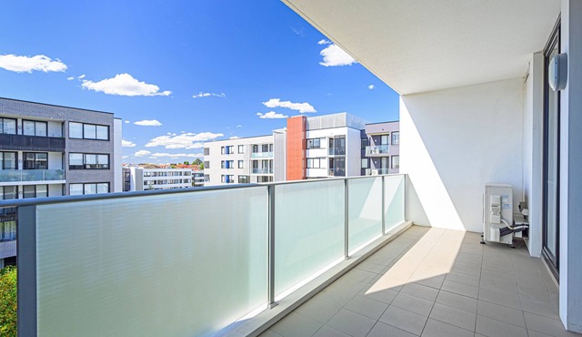 Campsie 2Br near Shopping & Trai