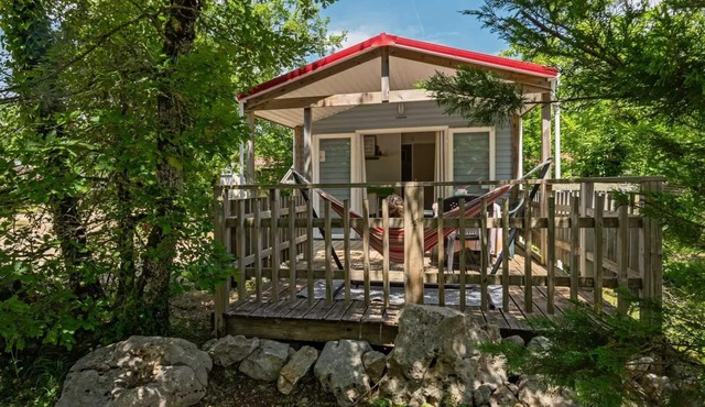 Campsite Les 3 Cantons* - Mobile home Aveyron 3 rooms 4 persons