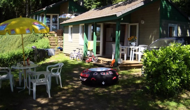 Campsite Beau-Rivage * - Chalet BASTIDON (covered terrace) 4 to 5 people - 4 pers. included in the tariff