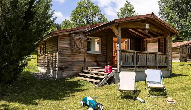 Campsite CHAMP LA CHEVRE * - Chalet Charlay 3 bedrooms (6 pers.) 6 persons