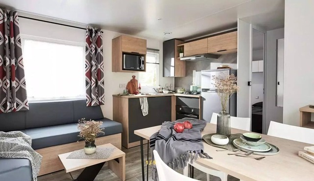 Campsite Country Park Crécy La Chapelle **** - Mobile Home LODGE 4 Rooms 6 People