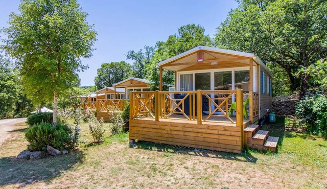 Campsite Domaine de la Faurie* - PREMIUM mobile home - 2 bedrooms for 4 people