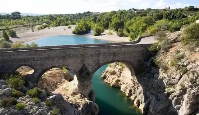 Campsite Domaine de Gajan * - Chalet ECO 27m2 (2 bedrooms) - covered terrace - TV Included arv/departure Sunday 5 people