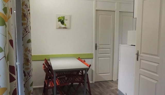 Campsite Domaine de Gajan * - Chalet COMFORT + 27m2 air-conditioned (2 bedrooms)/LAVE VAISSELLE/TV INCLUSE/CLIMATEIZATION - covered terrace 4 people