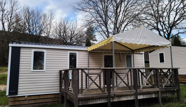 Campsite Domaine de l'Epinette* - 4-room Family Cottage for 6 people