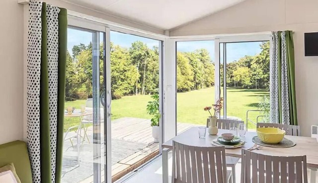 Campsite Domaine de l'Epinette* - Cottage Bergamo 29m² 4 people