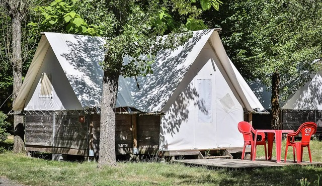 Campsite Flower le Pavillon* - Canvas and Wood Bungalow 3 rooms 4 people Without Sanitary