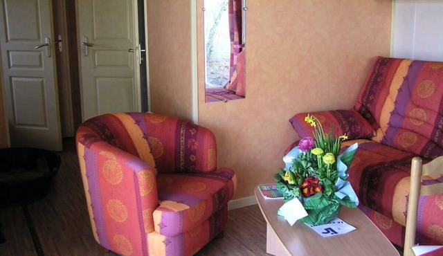 Campsite Flower Les Nauves* - 3 room chalet for 4 people