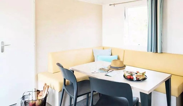 Campsite Flower les Tomasses* - Comfort mobile home 3 rooms 4/6 people Air-conditioned