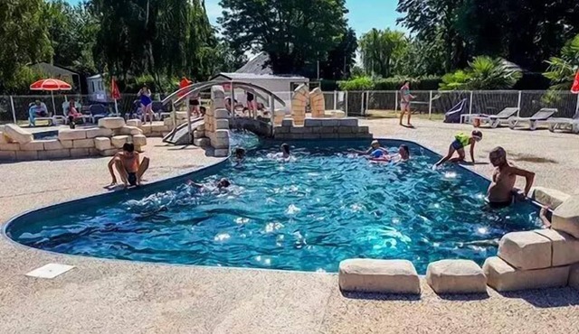 Campsite Flower les Granges* - Comfort Mobile Home 4 Rooms 6 People