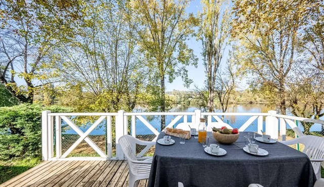 Campsite maeva Getaways Les Bö-Bains * - Mobile home with river view 3 rooms for 4/6 people