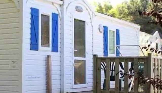 Campsite La Baie de Terenez * - Mobil home STANDARD TITANIA TV - 3 bedrooms 30m2 6 people