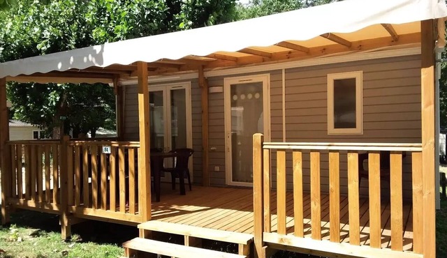 Campsite La Berge Fleurie * - Mobile home 2 bedrooms - 6 pers (1 double bed/2 single beds/convertible sofa) CLIMATEIZATION + TV 6 persons