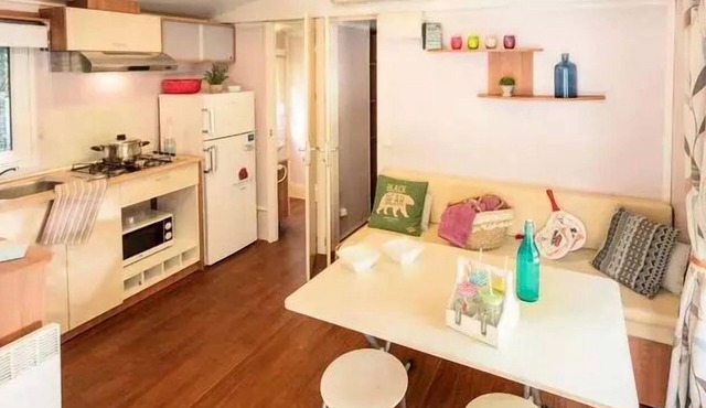 Campsite La Coste Rouge* - 3-Room Comfort Mobile Home 4 adults + 2 children - Air-conditioned