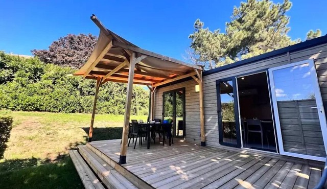 Campsite La Grappe Fleurie * - Cottage Family Premium 6 persons