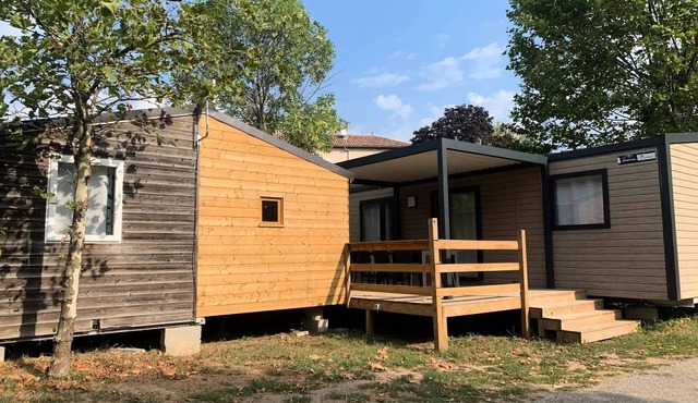 Campsite La Grappe Fleurie * - Cottage Kids' Paradise - Premium 11 persons