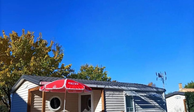 Campsite La Rouvière Les Pins * - Bungalow-Mobil 5 persons